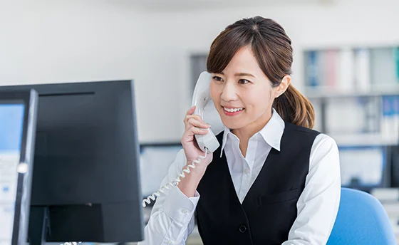 清潔な身なりと健やかな笑顔心を込めて対応します